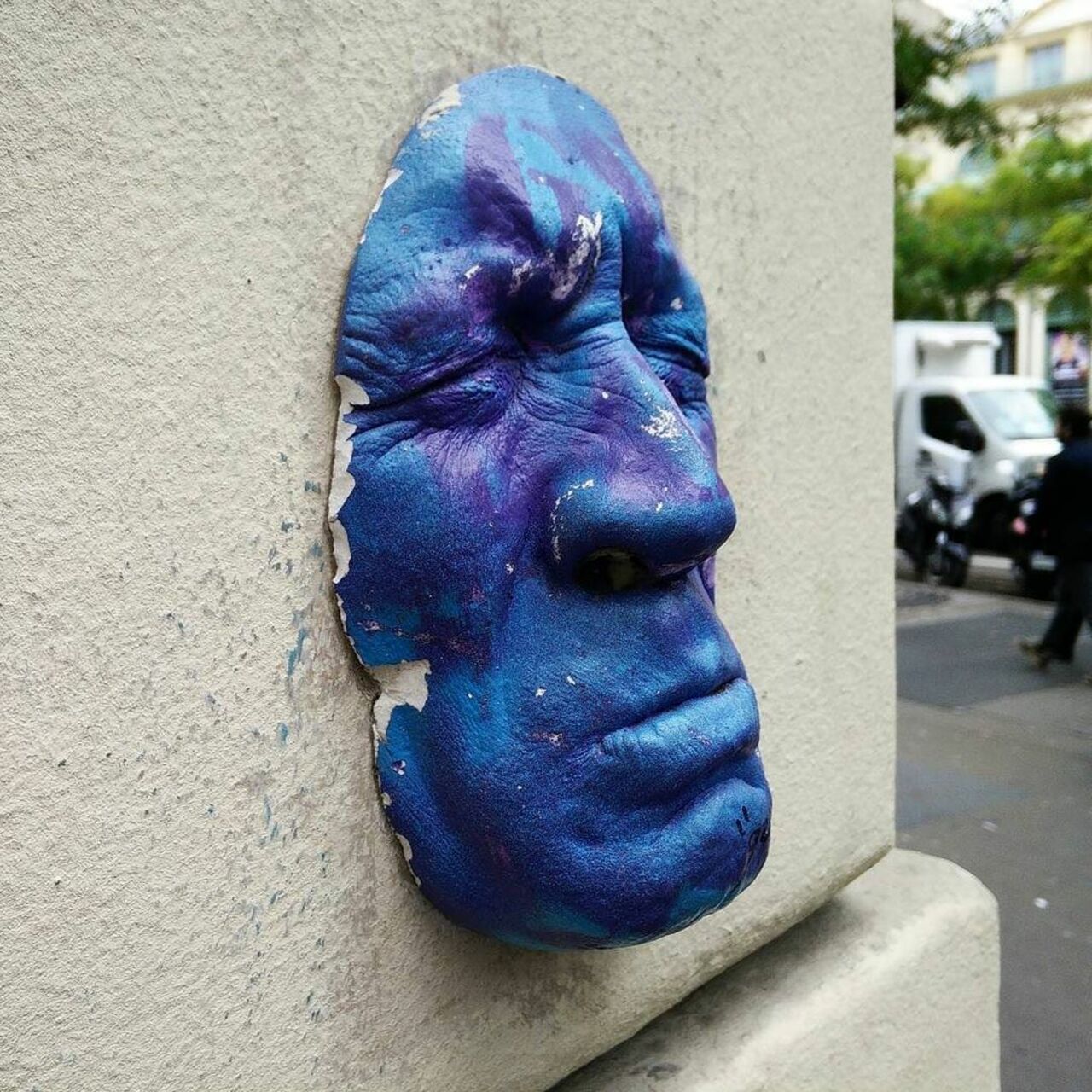 Blue face by @gregosart #gregos

#streetart #streetartparis #parisstreetart #parisgraffiti #graffiti #graffitiart #… https://t.co/A9g9wBo3sT