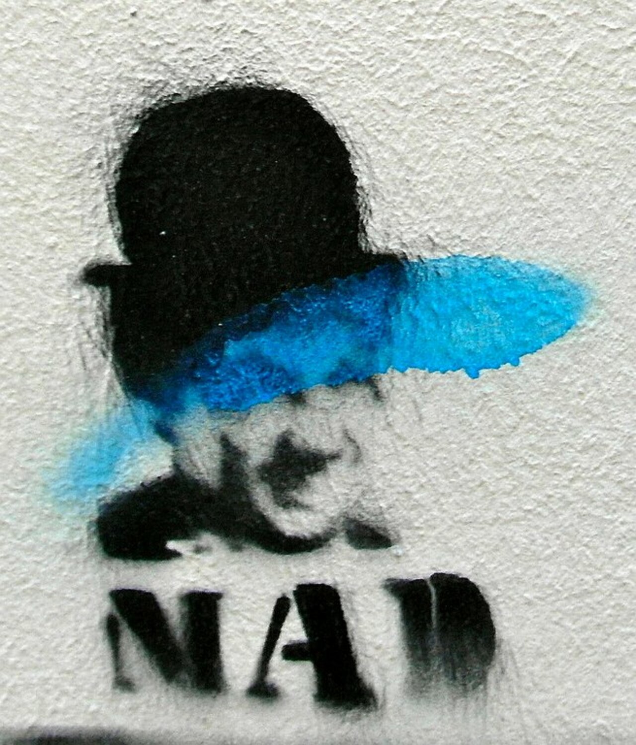 Street Art by anonymous in # http://www.urbacolors.com #art #mural #graffiti #streetart https://t.co/utJqsJyWG1