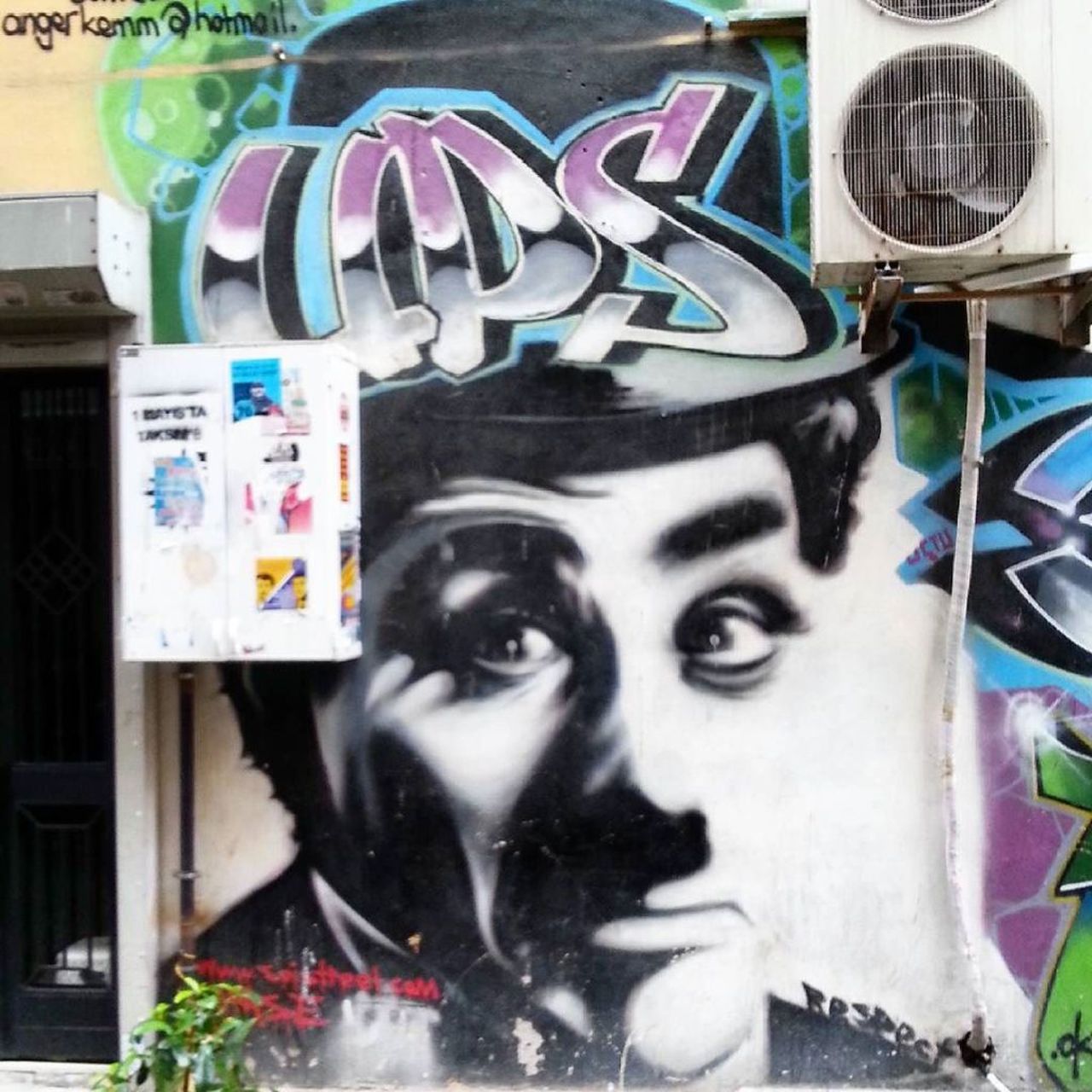 #streetartkadikoy #streetart #graffiti #publicart #urbanart #sokaksanatı #streetartistanbul #istanbulstreetart #gra… https://t.co/hmRm1VgbhK