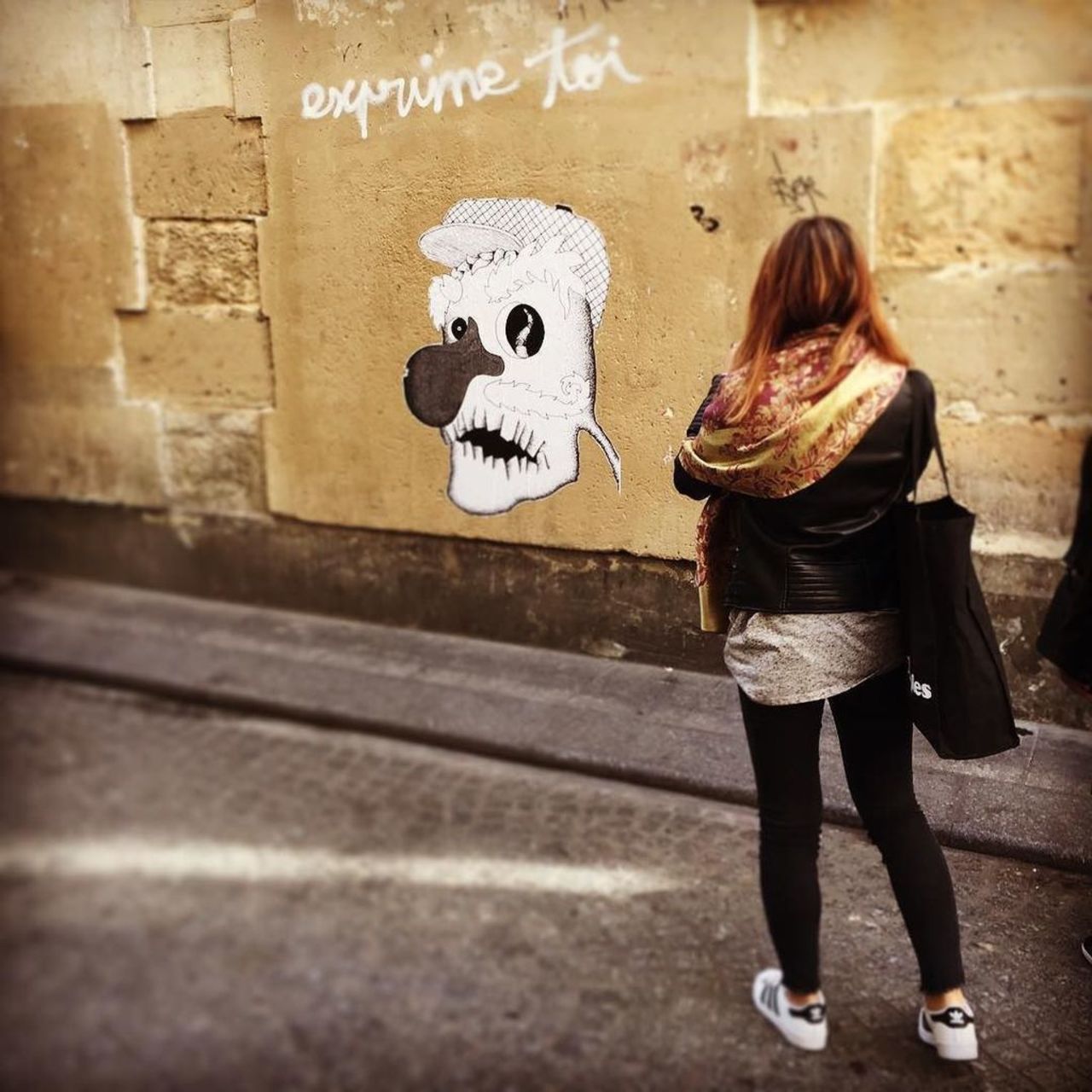 #urbanart #tfl #artiseverywhere #streetphotography #stencil #graffiti #streetart #streetartparis #paris #parisstree… https://t.co/JNSC23nZw0