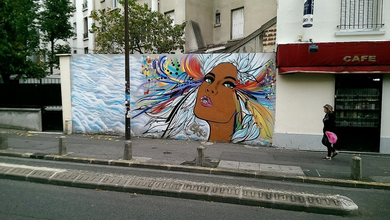 Street Art by anonymous in #Montreuil http://www.urbacolors.com #art #mural #graffiti #streetart https://t.co/uZwNyHzRqx