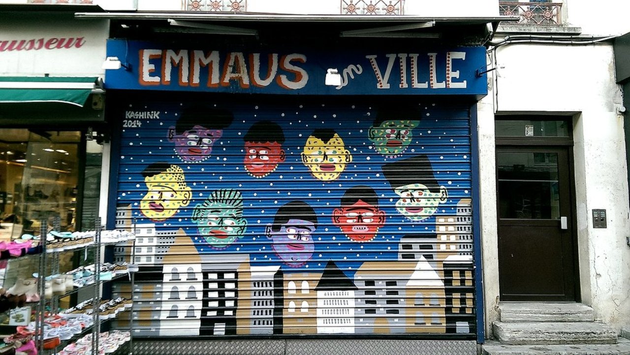Street Art by anonymous in #Montreuil http://www.urbacolors.com #art #mural #graffiti #streetart https://t.co/KGoC6pluxJ