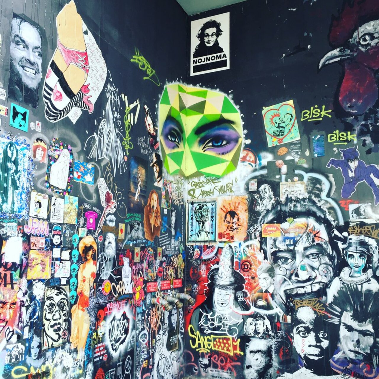 #streetart #paris13 #graffiti #instagraff #dirtycorner #paris #parisjetaime #streetbikelife https://t.co/zau9QKi5yD