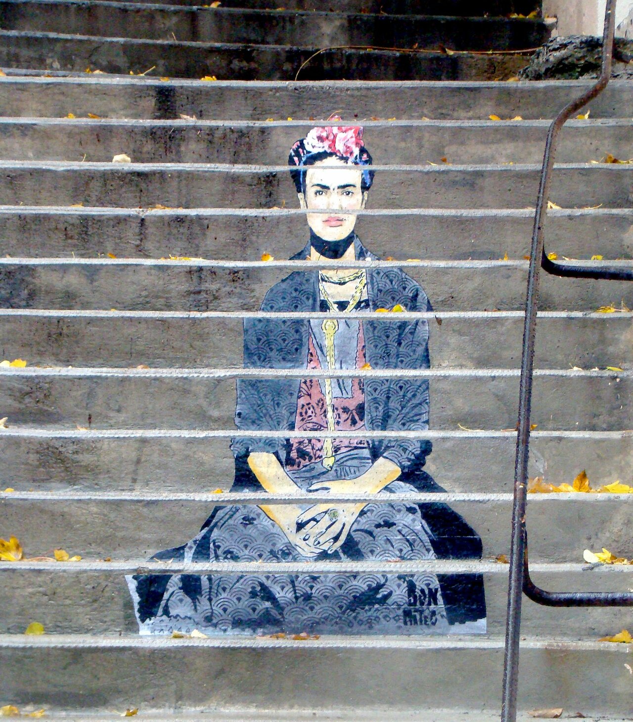 'Frida Kahlo', stairway street art by Don Mateo. #StreetArt #Graffiti #Mural https://t.co/Qxhb4FiJD9