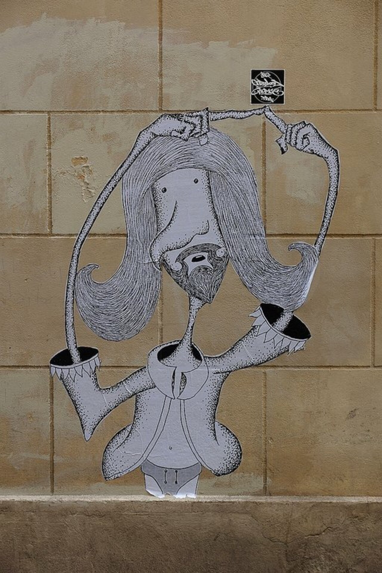 Street Art by anonymous in #Paris http://www.urbacolors.com #art #mural #graffiti #streetart https://t.co/x2YbnrmcHo
