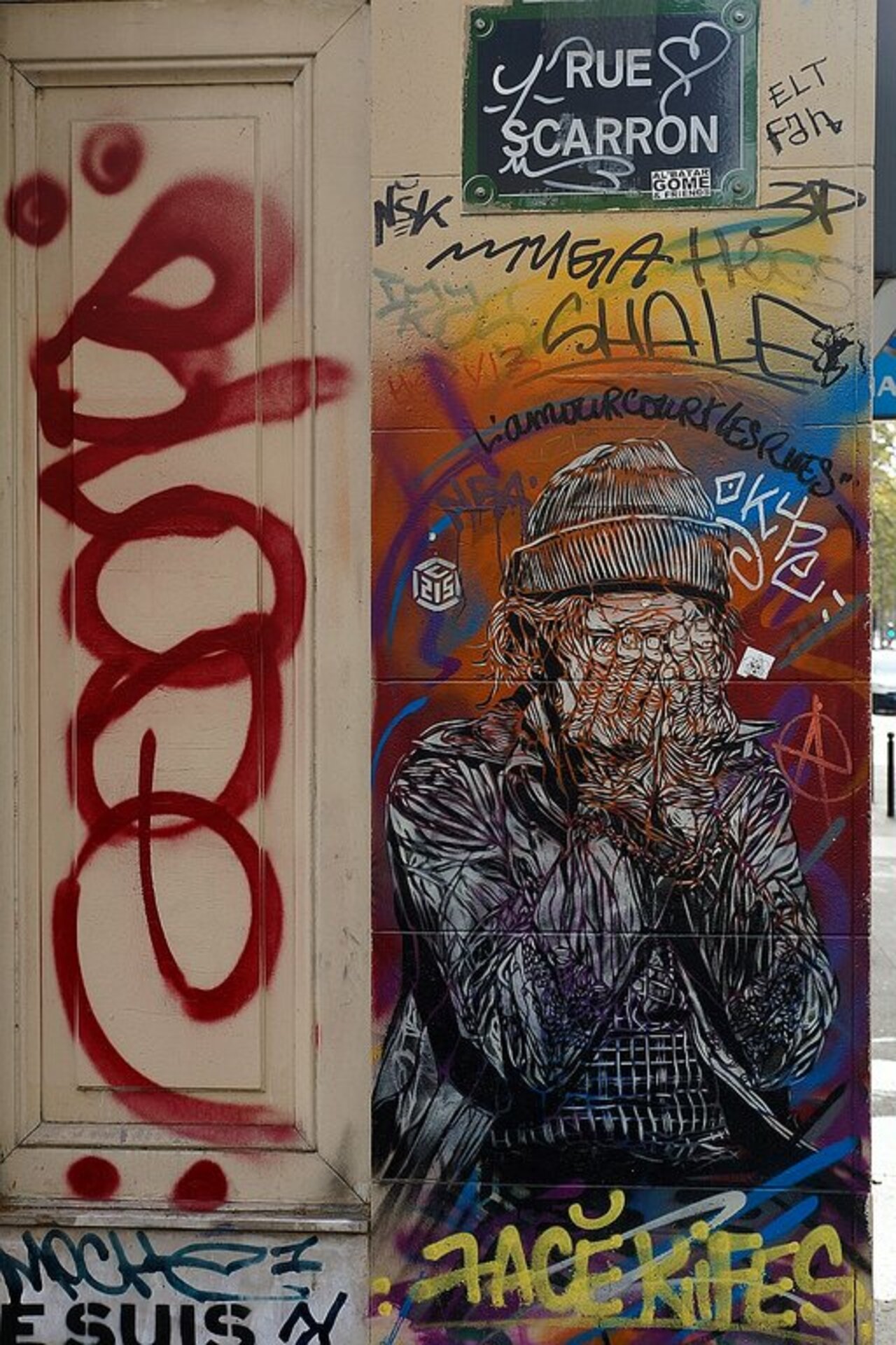Street Art by anonymous in #Paris http://www.urbacolors.com #art #mural #graffiti #streetart https://t.co/itR5Fy9f8P