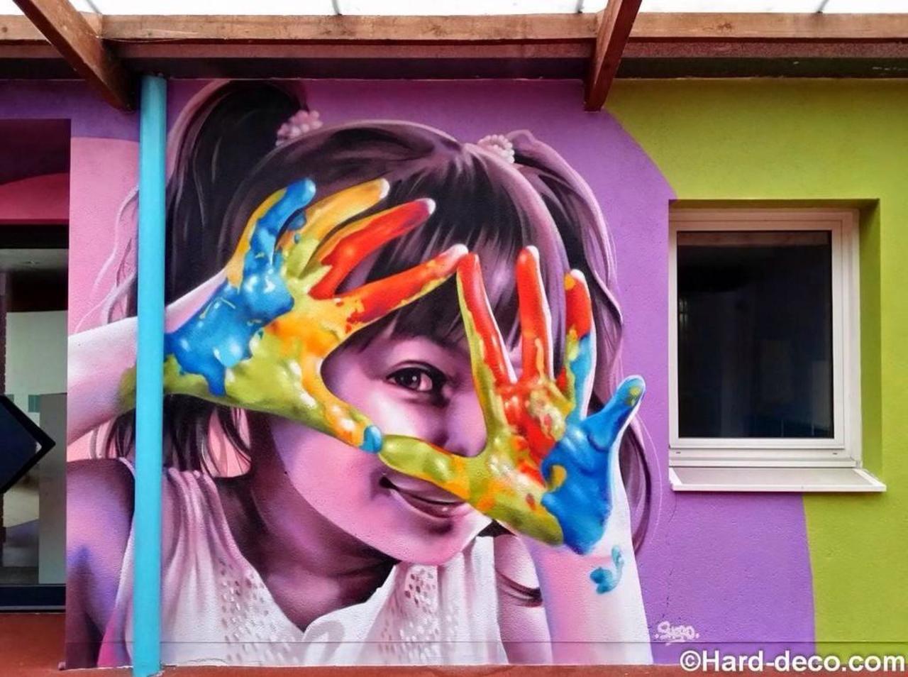 RT @designopinion: Artist Hard Deco hyperrealistic Street Art portrait located in Paris, France #art #mural #graffiti #streetart http://t.co/AdbxK5T0Aw