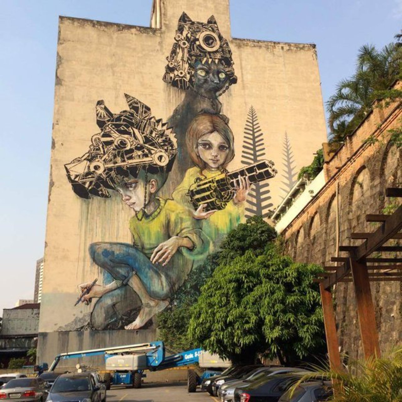 A little haunting, but beautiful! RT @CmoaXWoman: Herakut #streetart #urbanart #art #graffiti https://t.co/6lVq4ITNEN