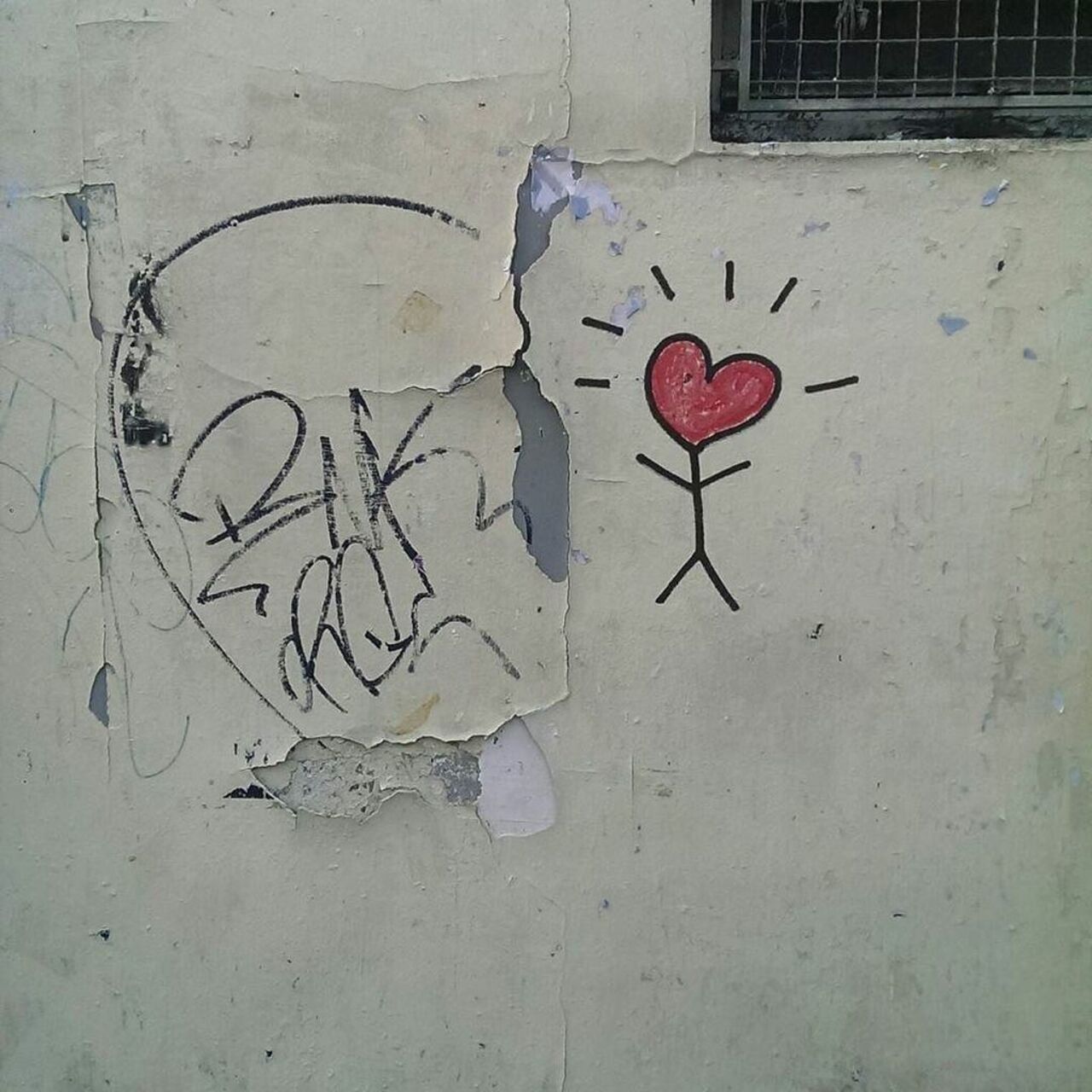 #streetart #streetarteverywhere #streetshot #graffitiart #graffiti #arturbain #urbanart  #mur #mural #wall #wallart… https://t.co/KrVBEJXwbQ