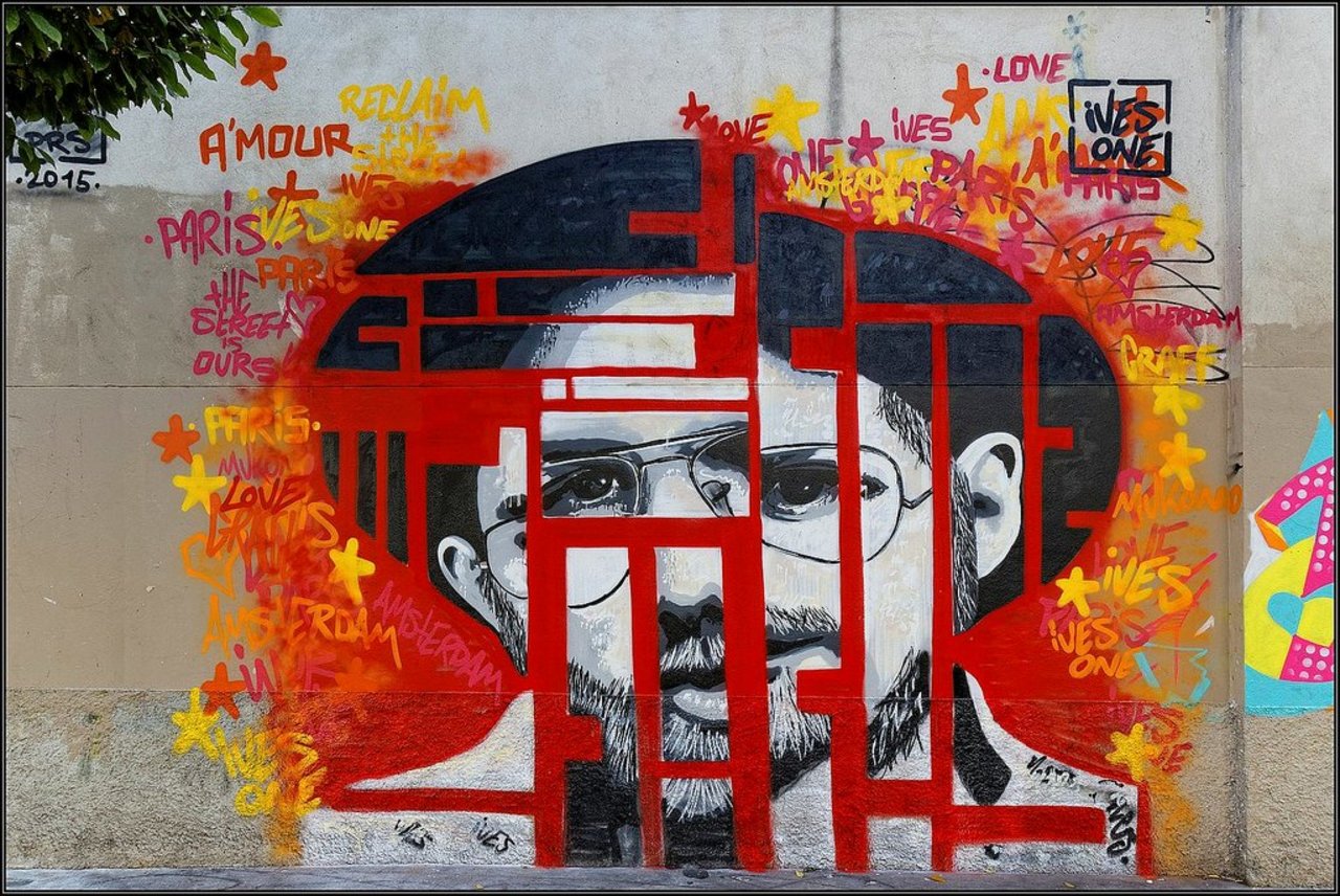 urbacolors: Street Art by anonymous in #Paris http://www.urbacolors.com #art #mural #graffiti #streetart https://t.co/V8Apesp043