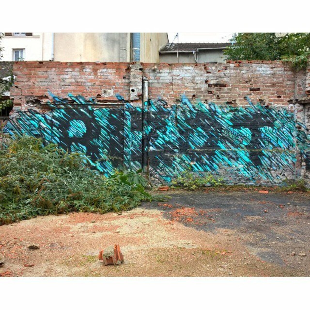 RIZOT
#PALcrew #PeaceAndLoveCrew #streetart #graffiti #graff #art #fatcap #bombing #sprayart #spraycanart #wallart … https://t.co/v71QU7nVO0