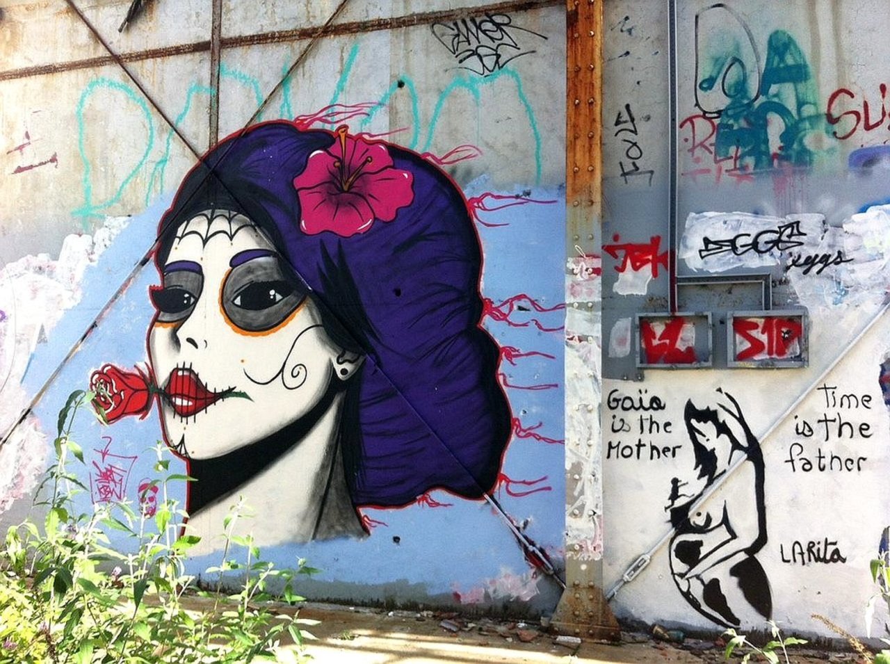 Street Art by Mr Guilty in #Bordeaux http://www.urbacolors.com #art #mural #graffiti #streetart https://t.co/9nSMg19cHZ