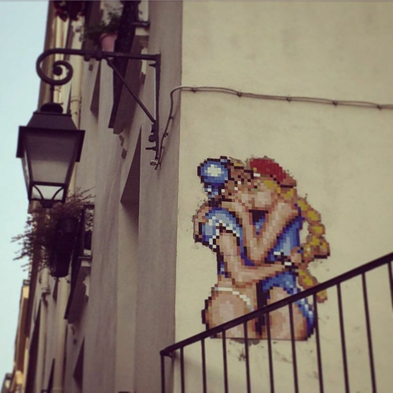 #Paris #graffiti photo by @sflp http://ift.tt/1S5GADB #StreetArt https://t.co/7w6ev0W4bC