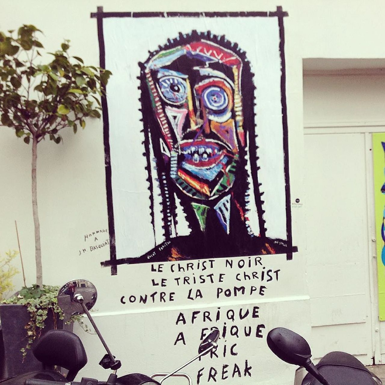 #Paris #graffiti photo by @stefetlinda http://ift.tt/1O3DrWu #StreetArt https://t.co/zi1M8U3euG