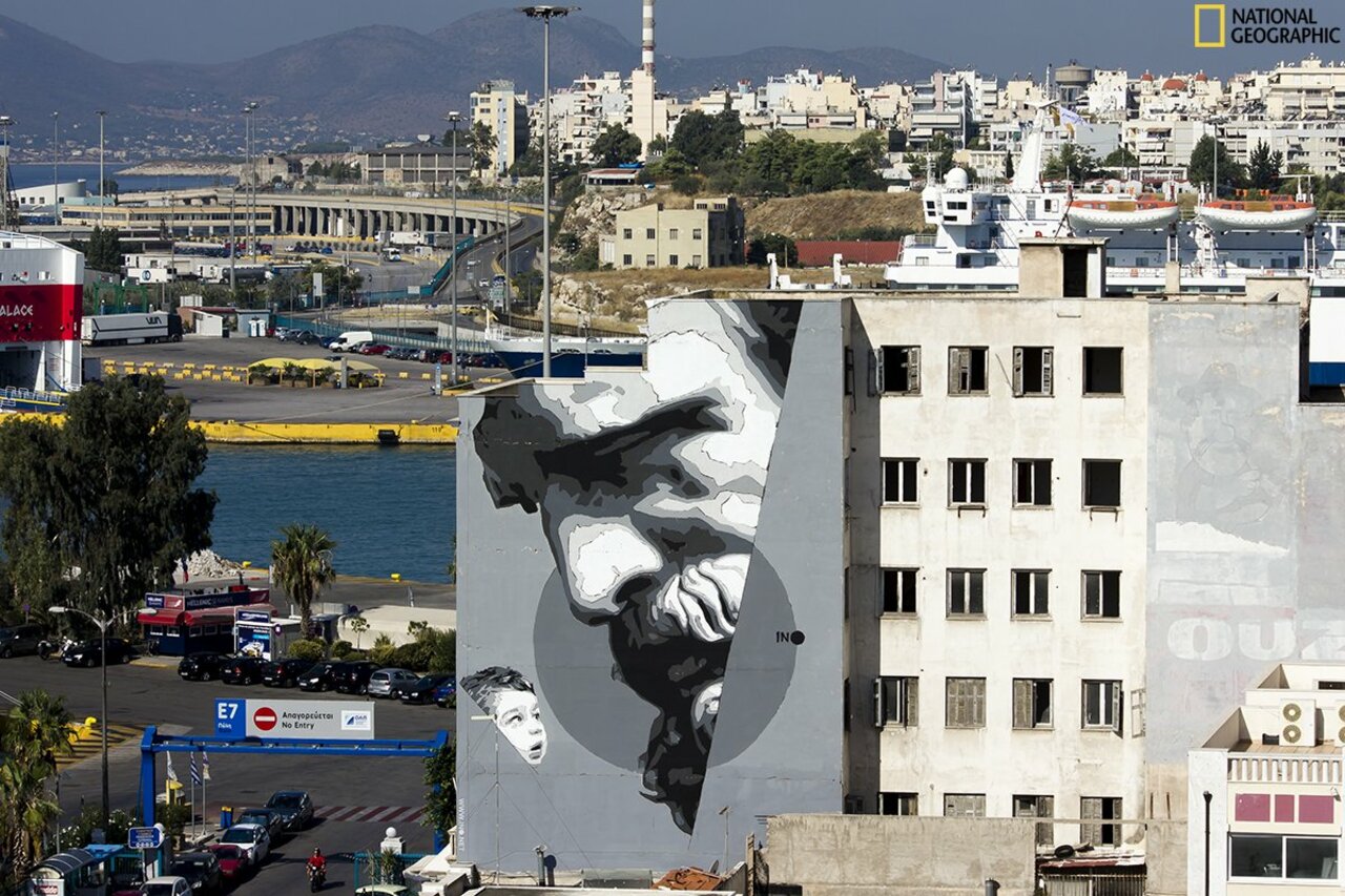 Greek visual artist INO created this m... http://twib.in/l/GGzLgjo6oRE #streetart #graffiti | https://twibble.io https://t.co/MzTCvp7mpU