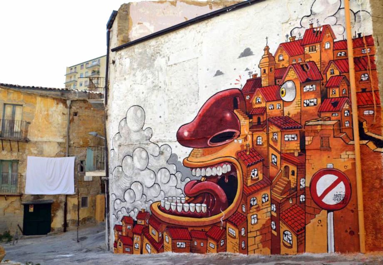 The Living City •  #streetart #graffiti #art #funky #dope . : https://t.co/hz394ZmKSn