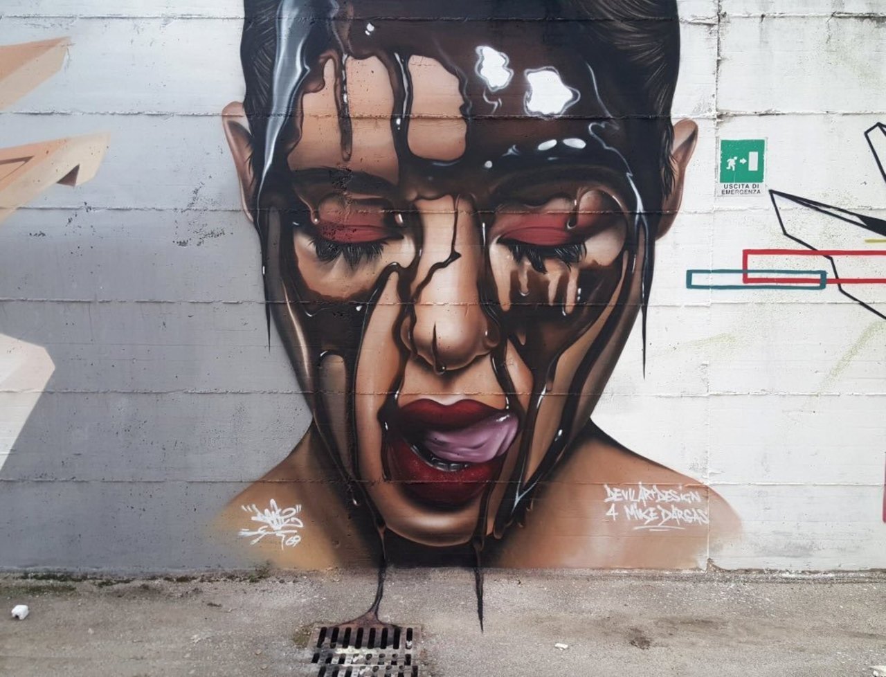By Devil Art#art #mural #graffiti #streetart https://t.co/ApUi3FYud7