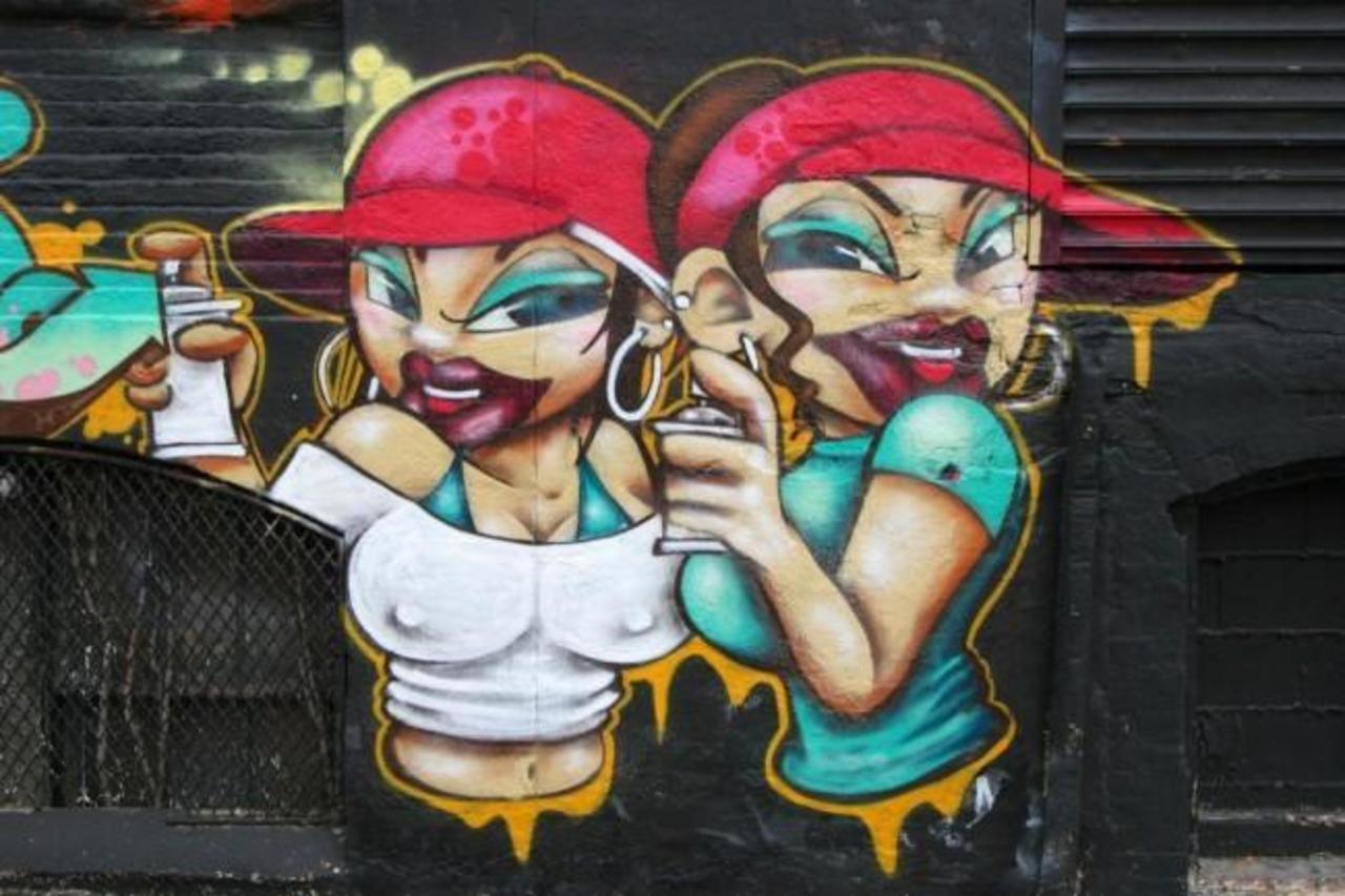 Shiro is a female Japanese artist who deserves your attention. Check her out: http://bit.ly/1vlCTka #graffiti #art https://t.co/q3BQE1DHWG