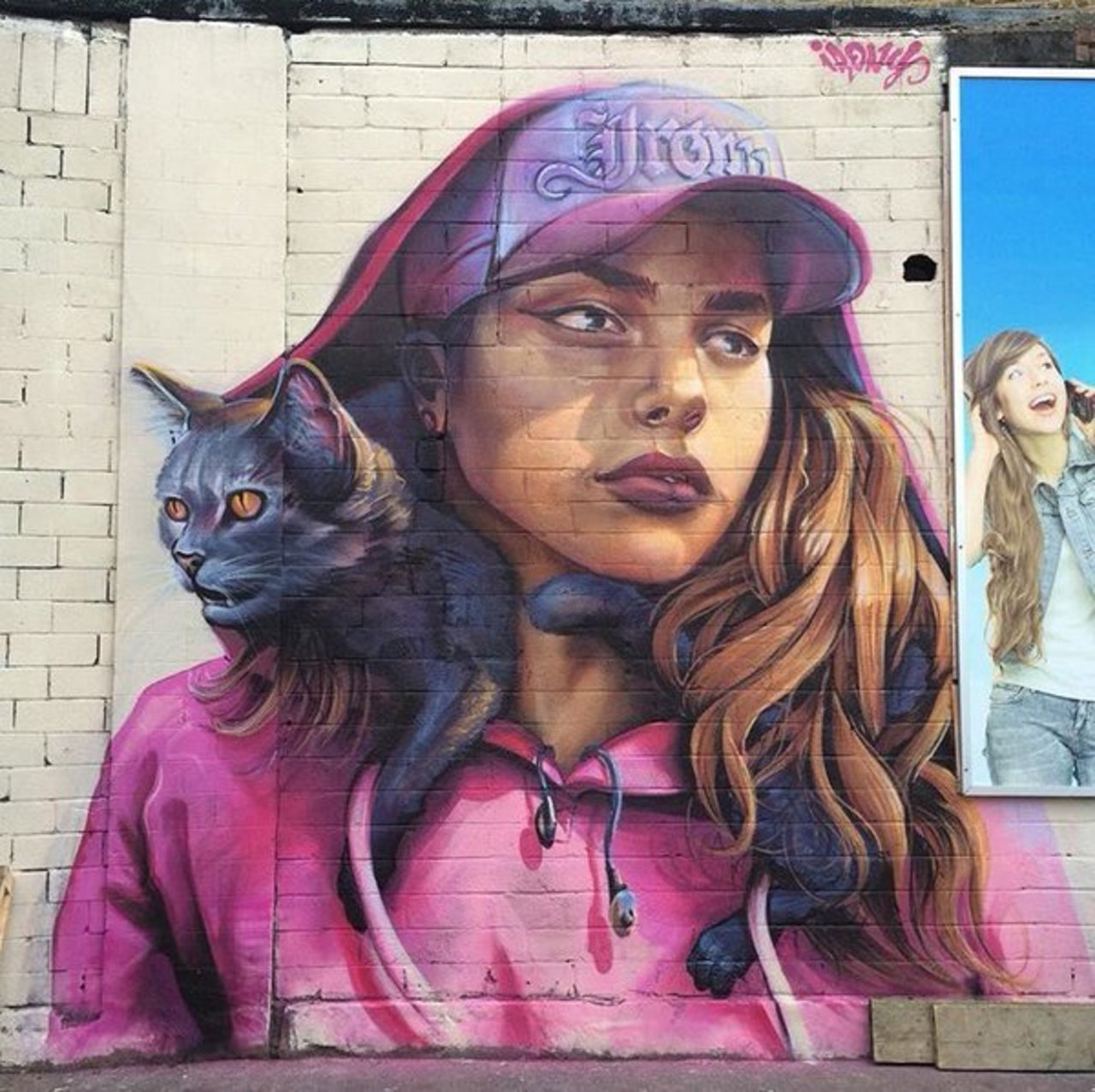 Whoamirony Found in Toothing London #art #mural #graffiti #streetart https://t.co/xqPb0bbjpf