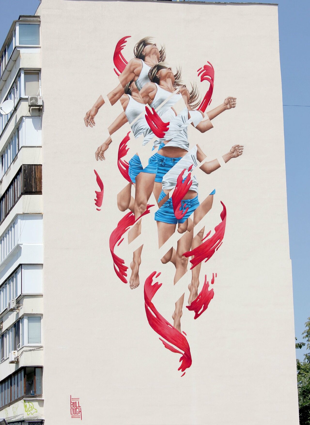 “Rise” by James Bullough in Kiev, Ukraine #streetart https://streetartnews.net/2016/07/rise-by-james-bullough-in-kiev-ukraine.html https://t.co/admGMN0Vcs