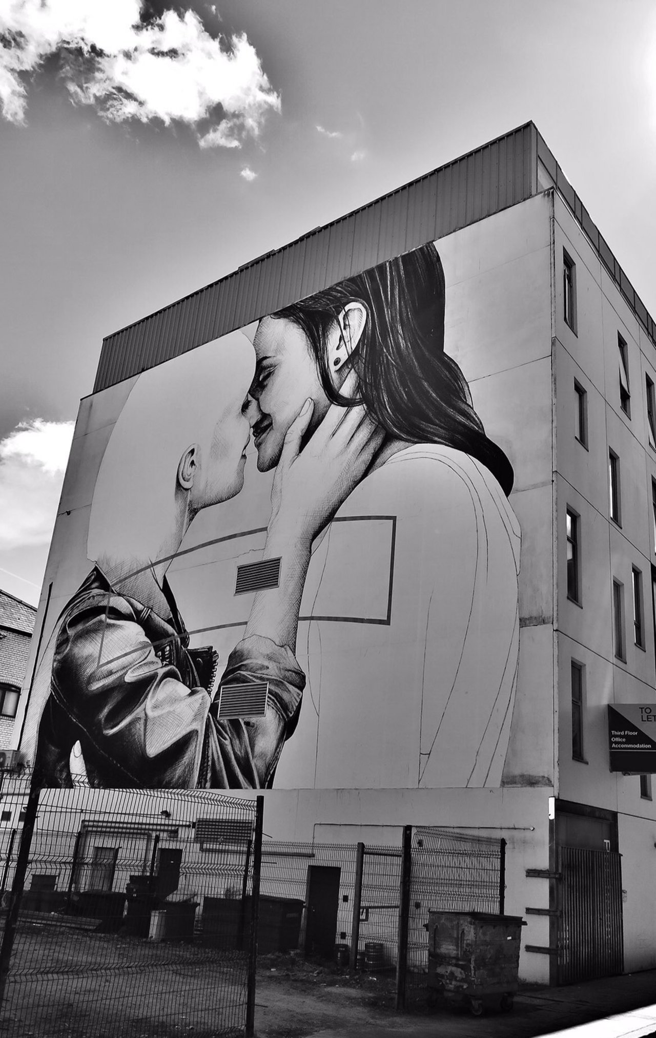 New Street Art for BelfastPride looking @ the LGBTQ family by joecaslin. See at 1 Hill Street, Belfast #streetart https://t.co/gXvHg8nyuD