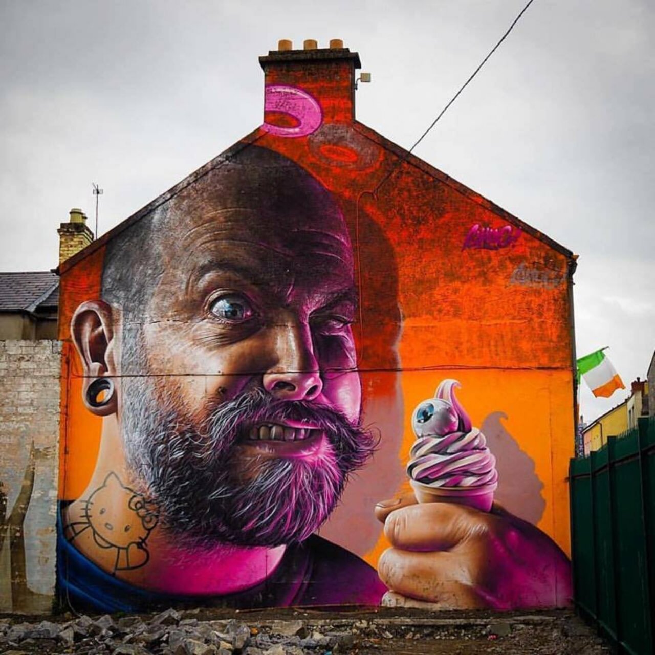 #mural by Smug #Limerick #Ireland #streetart #art #urbanart #graffiti https://t.co/DDoyjzx6c1