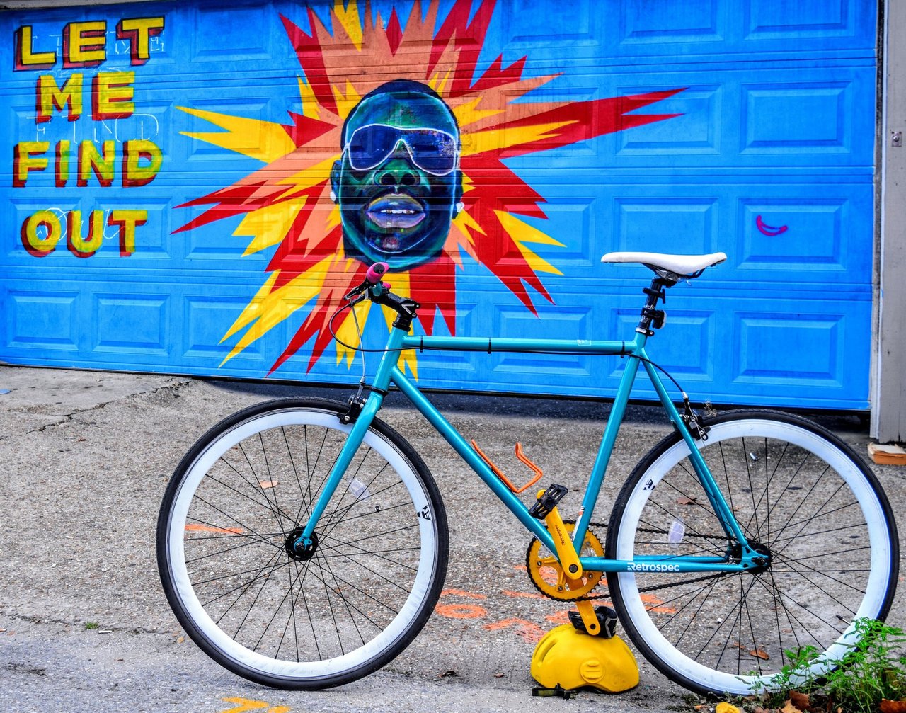My #bicycle n #NewOrleans #streetart . by @picturenola..Media@#bananasocialmedia #travel ✈ #vacation #nola https://t.co/gI9u9VDkAm
