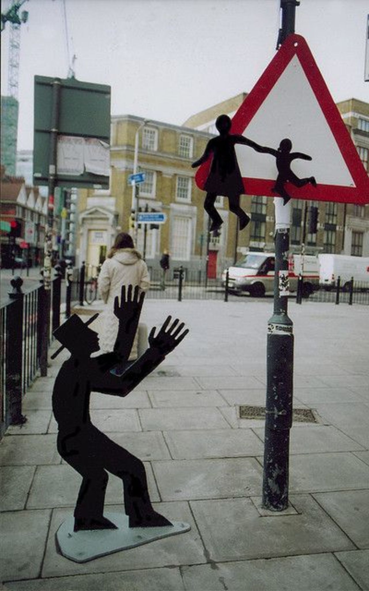 Clever street #art from London #travel https://t.co/wGote5Kb6Q