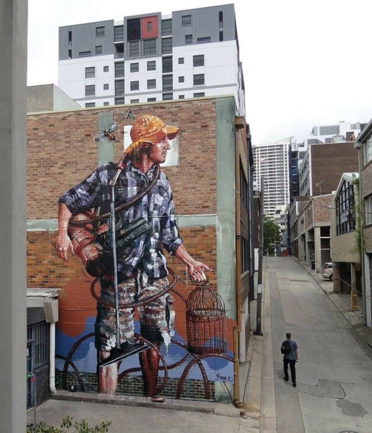 Mural by Fintan Magee #Sydney #Australia #Streetart #urbanart #graffiti #mural #art https://t.co/abvTOne9EL