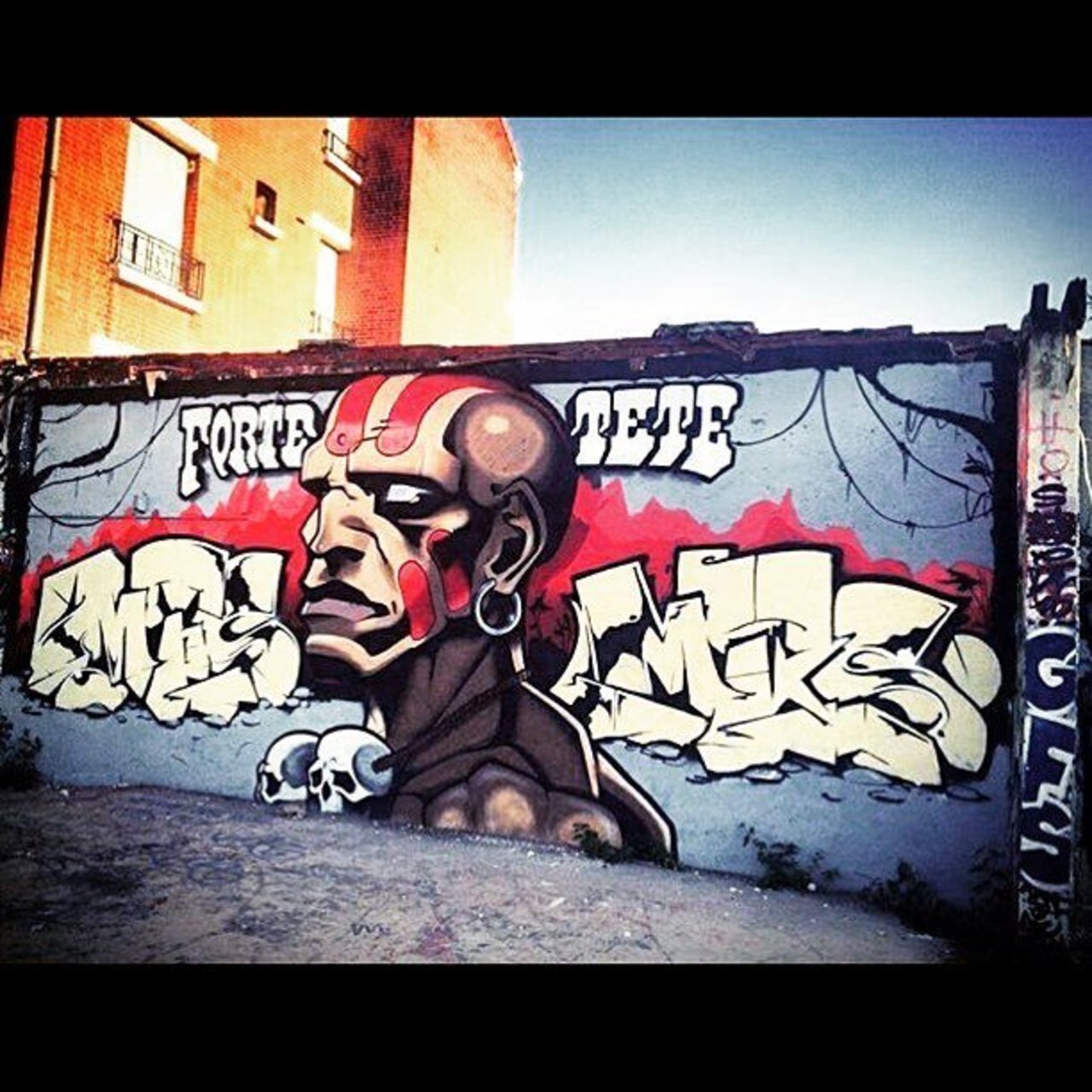 Some Street Fighter Street Art 🤔- anyone know the artist?----#streetart #mural #inkto… http://ift.tt/2eqs2Ay https://t.co/0QXME4NBGx