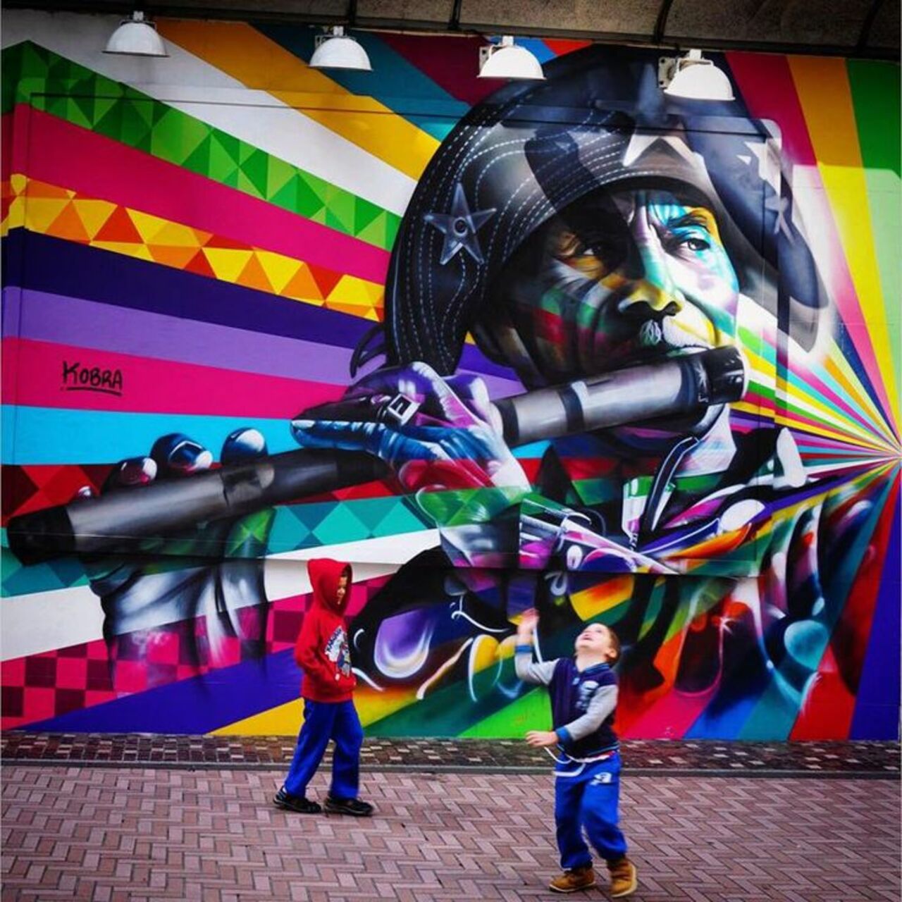 The Kaleidoscope Street Art Portraits of Eduardo Kobra#streetart #mural #graffiti #art https://t.co/nFNsOg8nrM