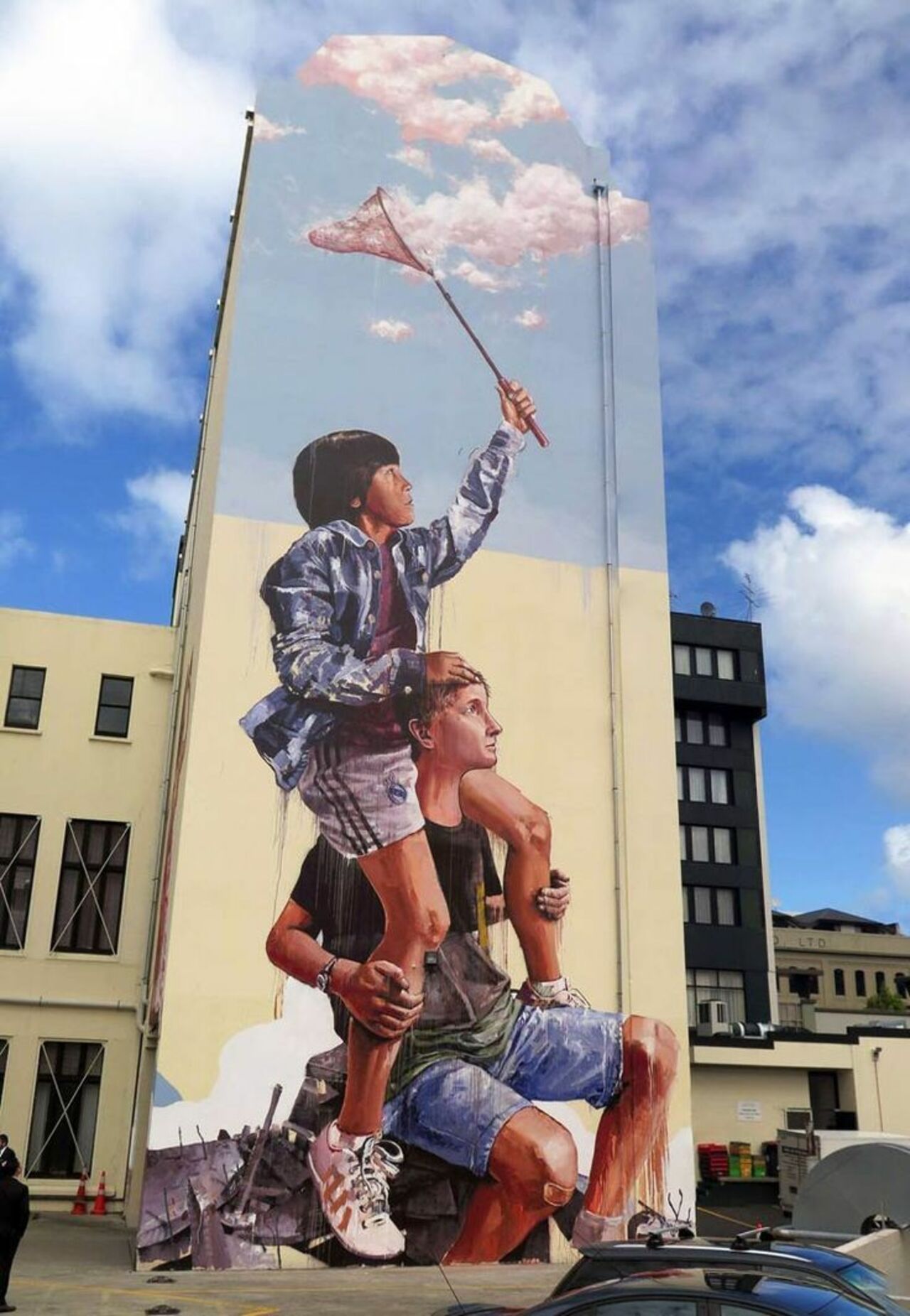 Fintan Magee#streetart #mural #graffiti #art https://t.co/p6nKOLAYk3