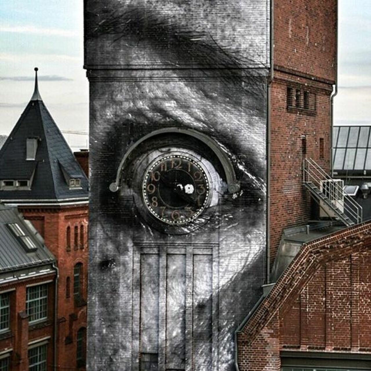 Clockwork Germanica          •         #streetart #graffiti #Germany #art  . : https://t.co/YfjoPnT9xq