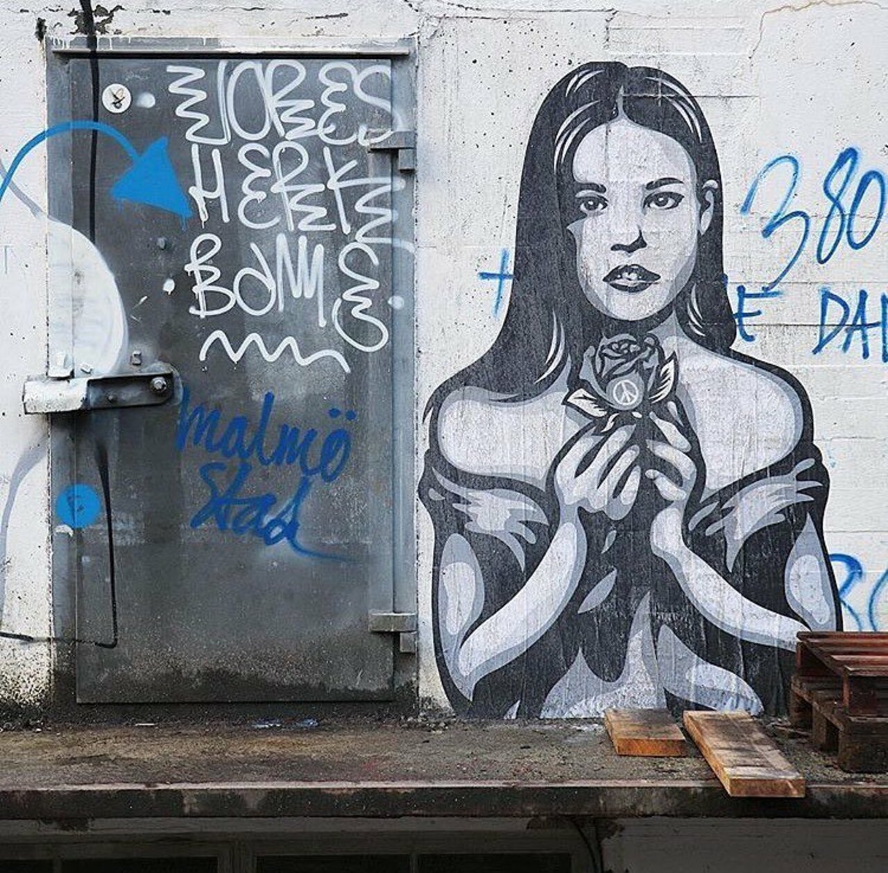 Love this piece by @enerkonings #globalstreetart #graffiti #streetart #wallart http://globalstreetart.com/ener-konings https://t.co/nish1UiZ57