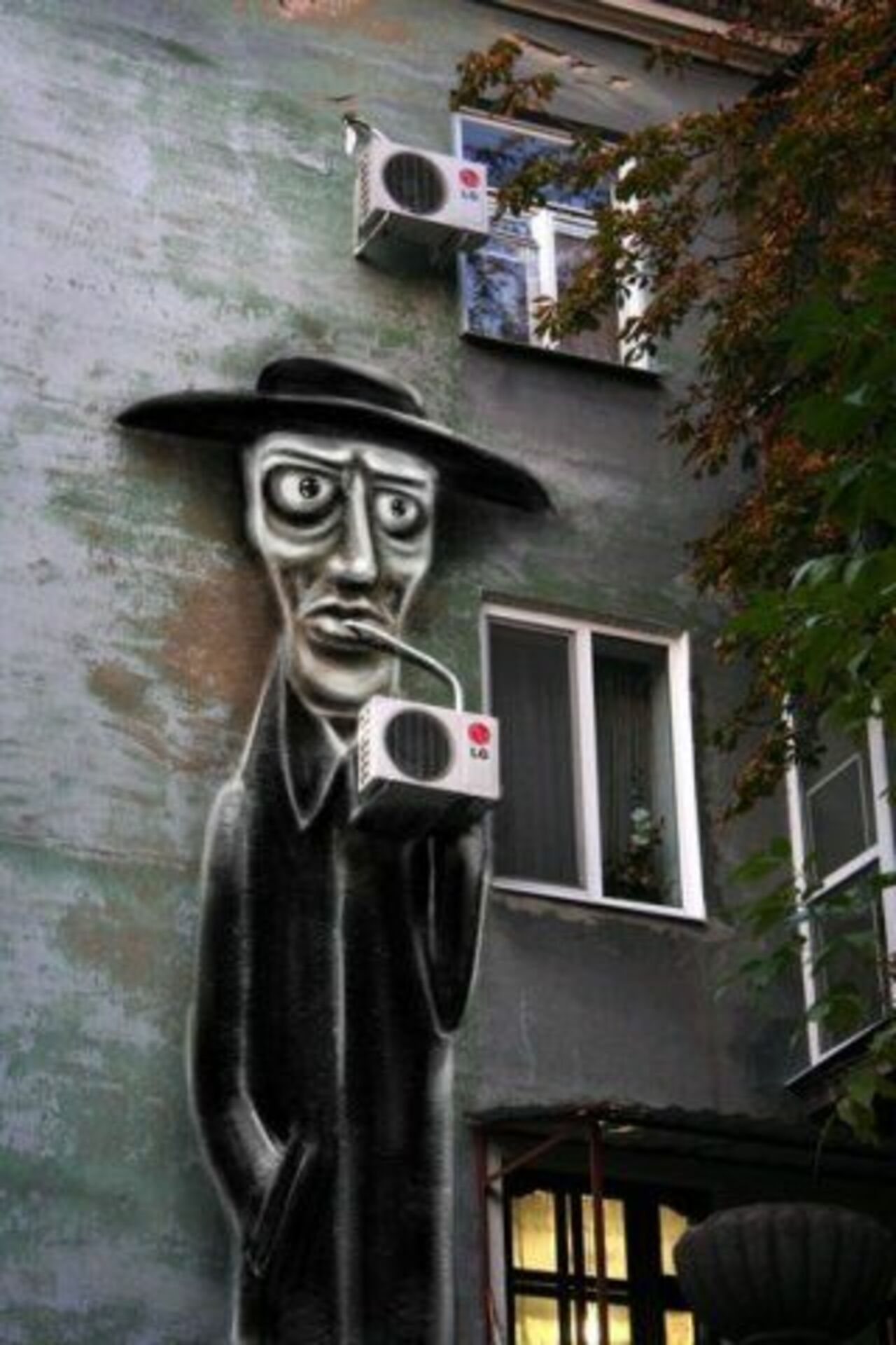 Design Conditioner by Borodox#streetart #mural #graffiti #art https://t.co/eVH3DGGHaq