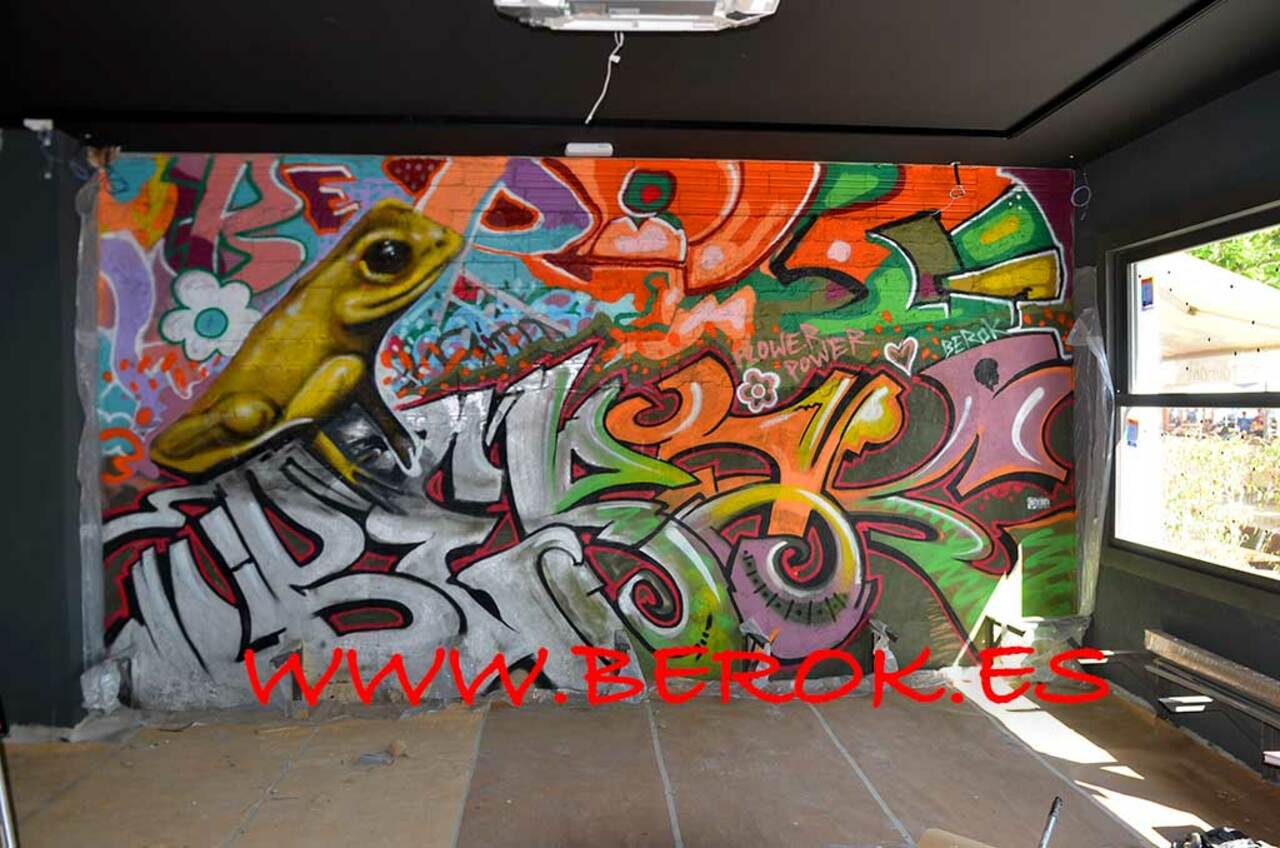 Graffiti Old School interior#graffitis #streetart #graffiti https://t.co/uQRfHflX8f