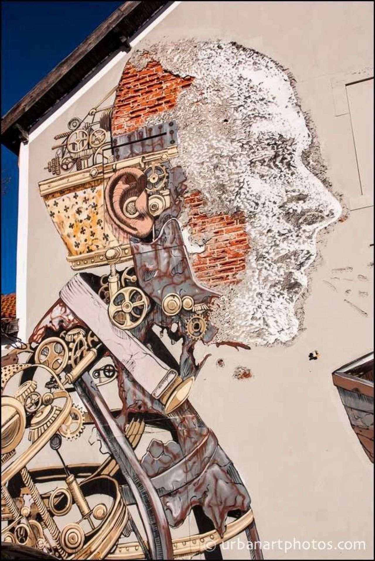 Vhils and Pixel Pancho#streetart #mural #graffiti #art https://t.co/U0xBCSkpRk