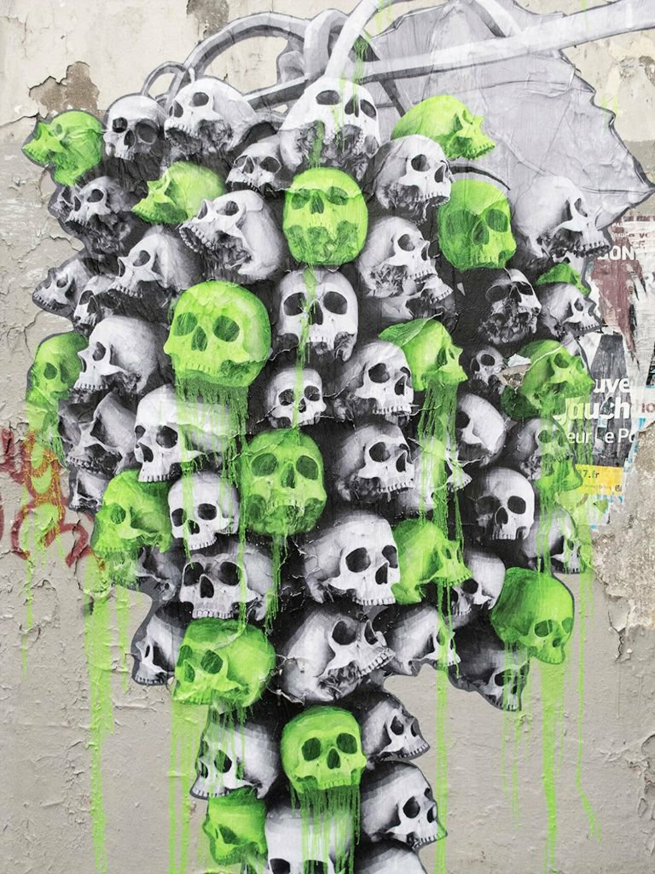 New pieces by Ludo in Paris, France #streetart #mural #graffiti #art https://t.co/ROa0peE6nS
