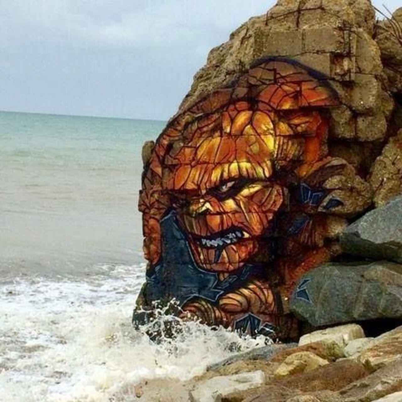 Beach art by Blesea Follow#streetart #mural #graffiti #art https://t.co/lLtYa1GXTy