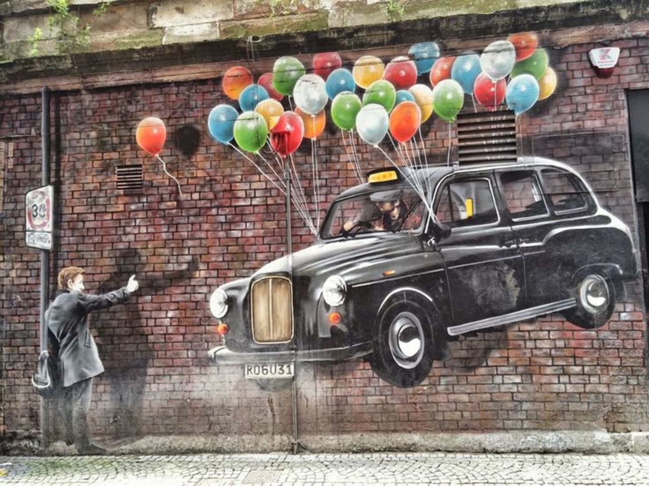 #graffiti #taxi #balloons #StreetArtHave a great week! https://t.co/qNfPARwFjO