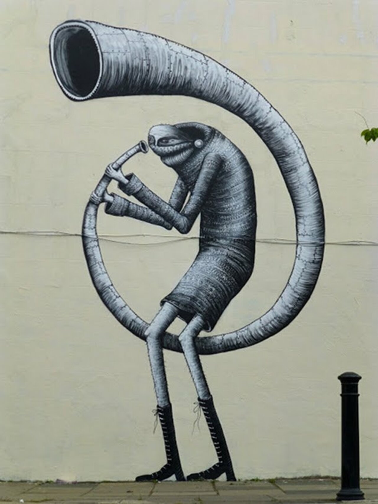 London, 2013Phlegm #streetart #urbanart #mural #graffiti https://t.co/vwTXOc6vFV