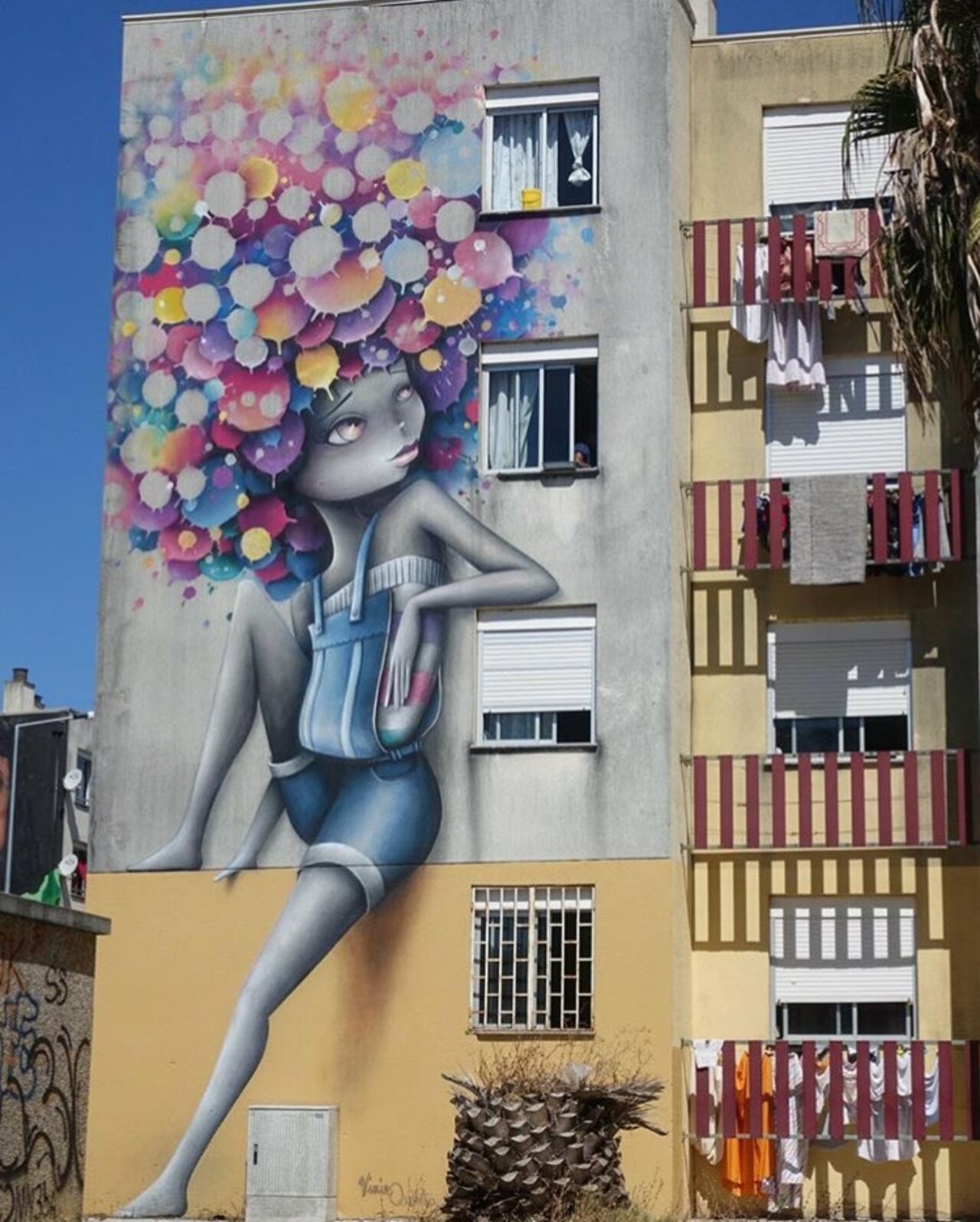 Stunning Street Art by VinieGraffiti #art #artists #streetart #muralart #graffiti #artwork  #artistsnartlovers #Lovetwitter https://t.co/PMTvs9VDos