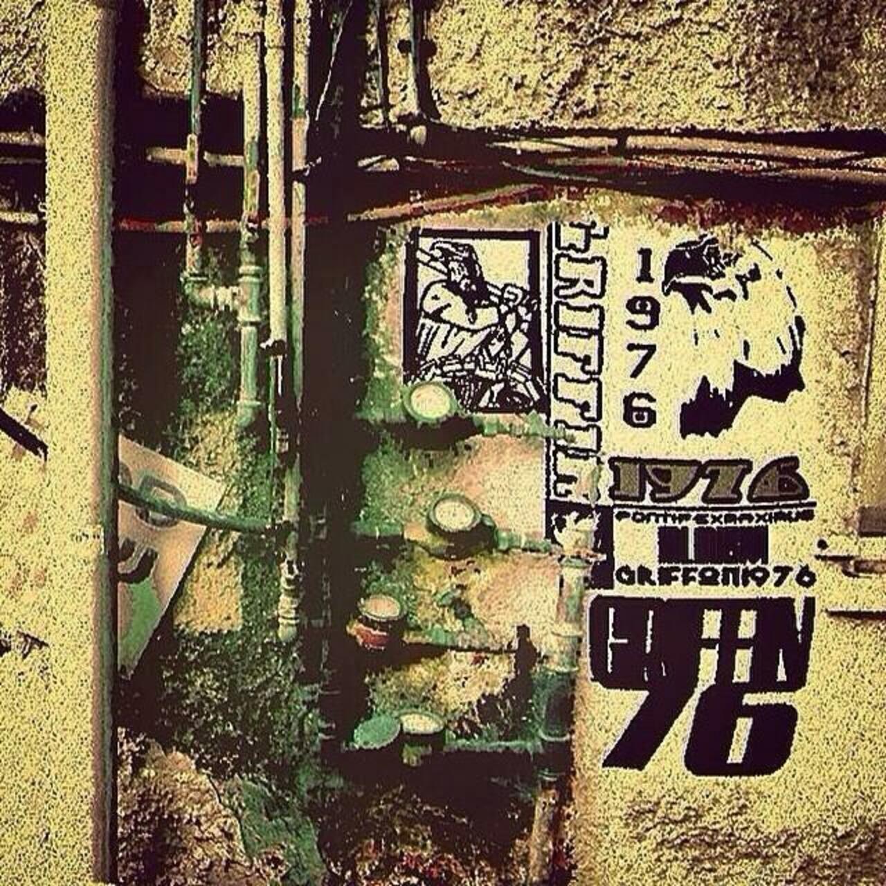 My last visit in the street!!! #streetart #art #Graffiti #stickers #urban #wall @photobalto @StreetArtShow http://t.co/gOUVqOVLi5