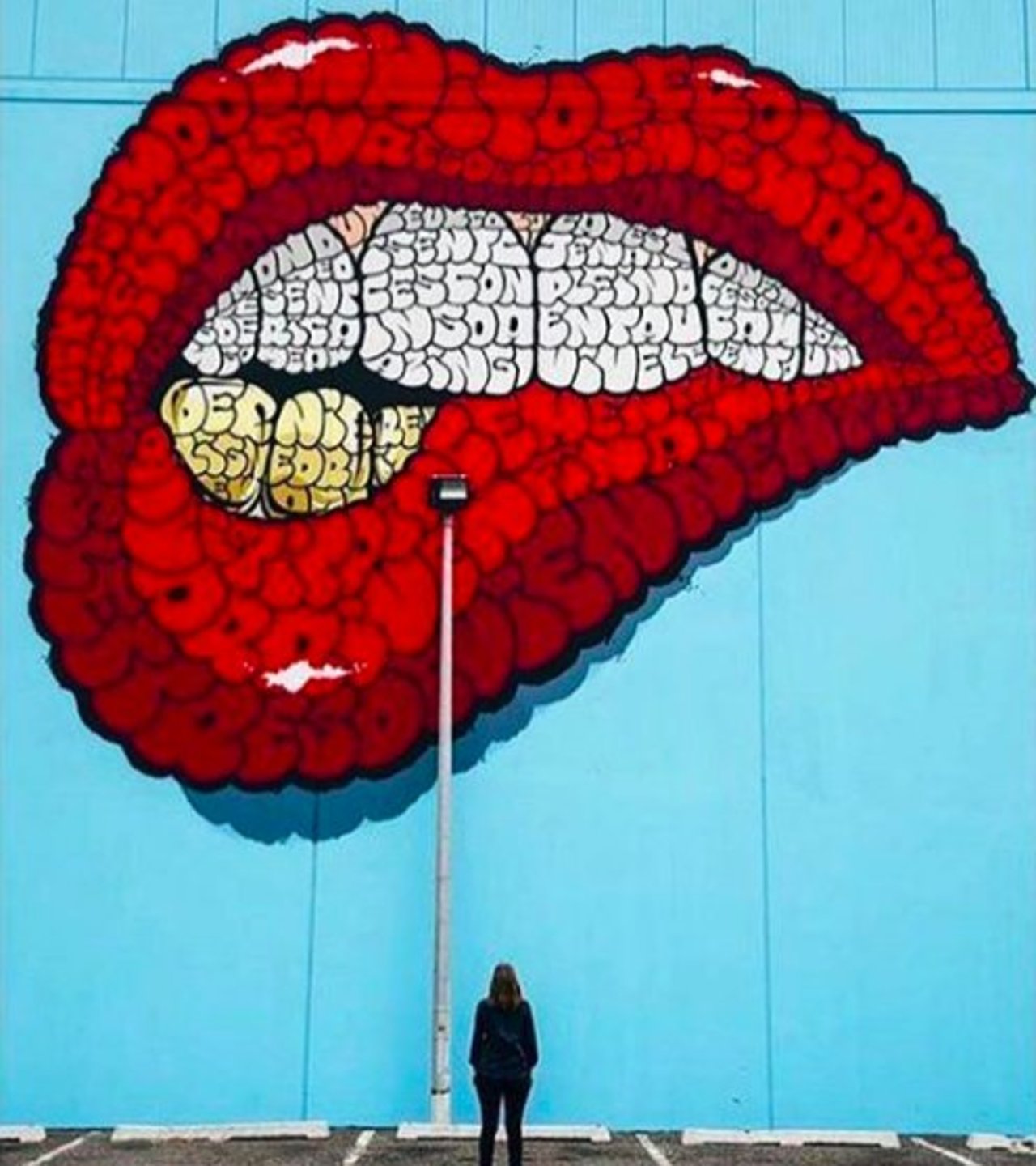 A cool large-scale piece by #Tilt! -- #globalstreetart #streetart #art #graffiti https://t.co/oQTc9r8wXi