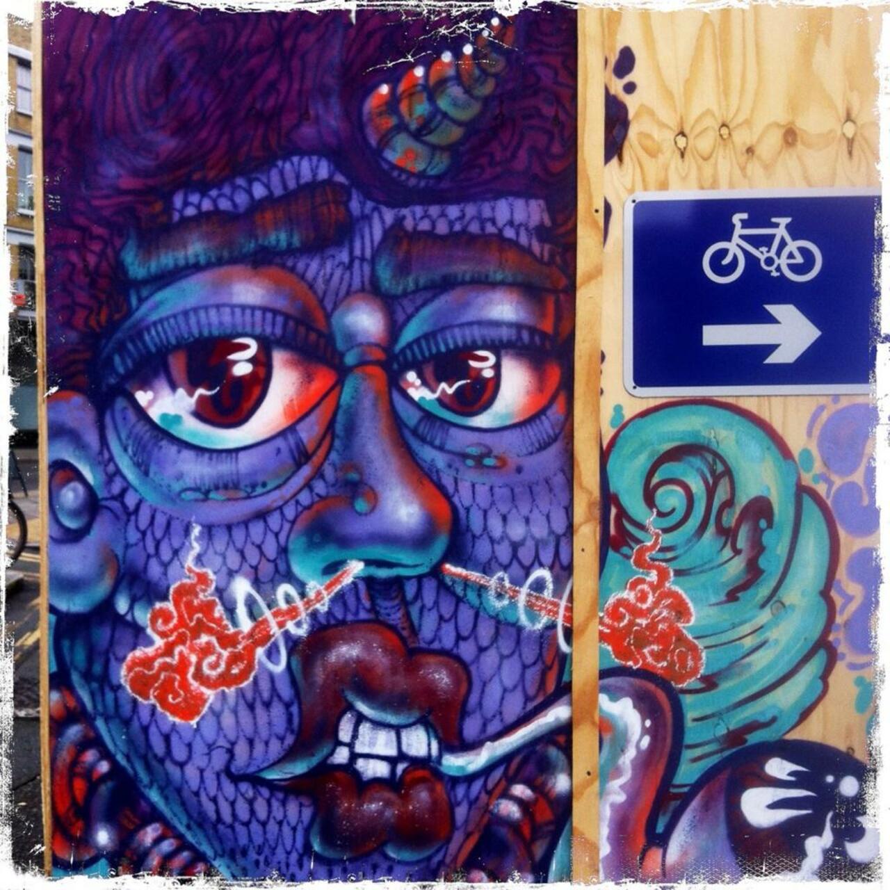Another piece by #Flesh on the Ravey Street hoardings #graffiti #streetart #art http://t.co/O2crMlzWeA