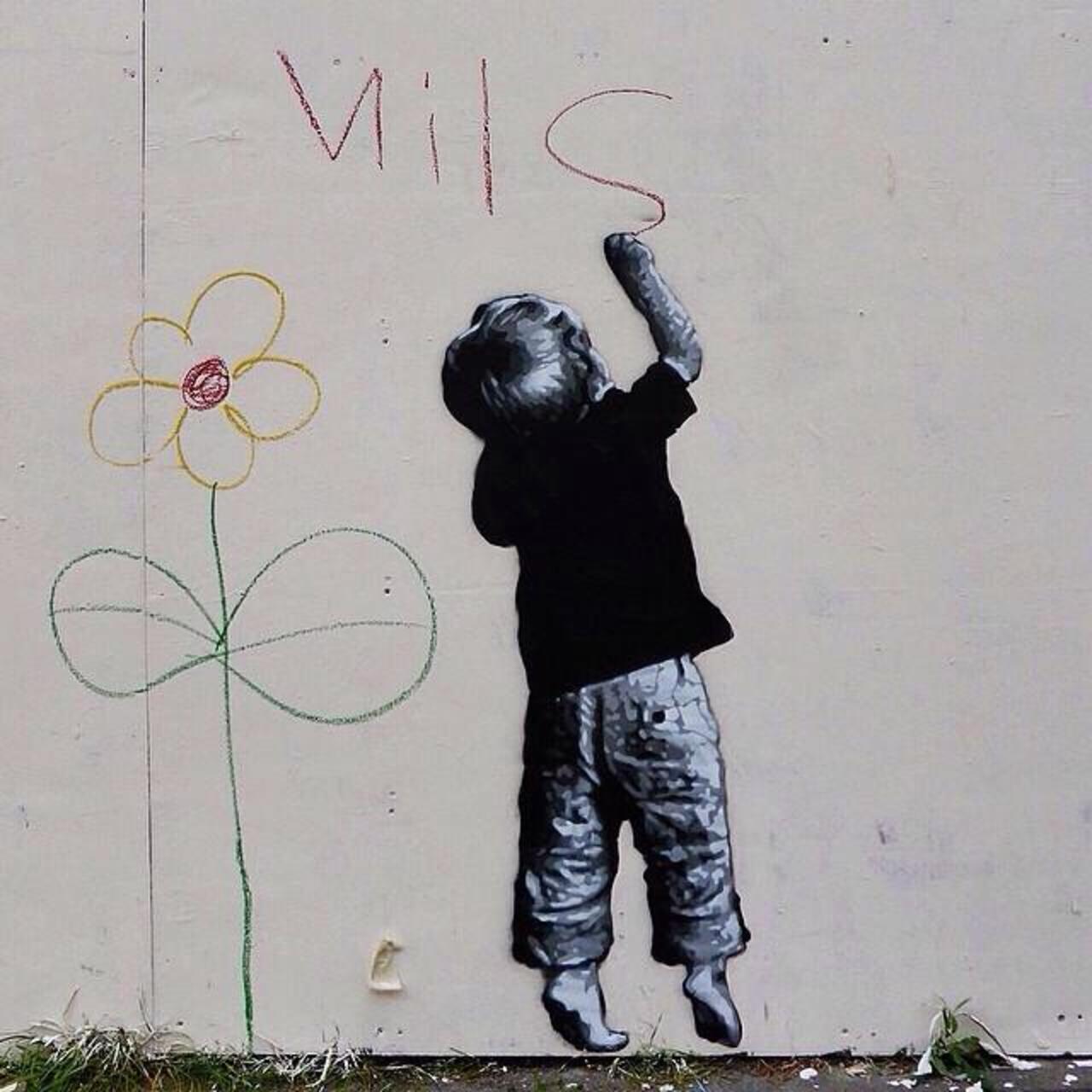 Just fab! #streetart work in Shoreditch, London, UK.  #art #graffiti #mural http://t.co/jxPdoMdBQa