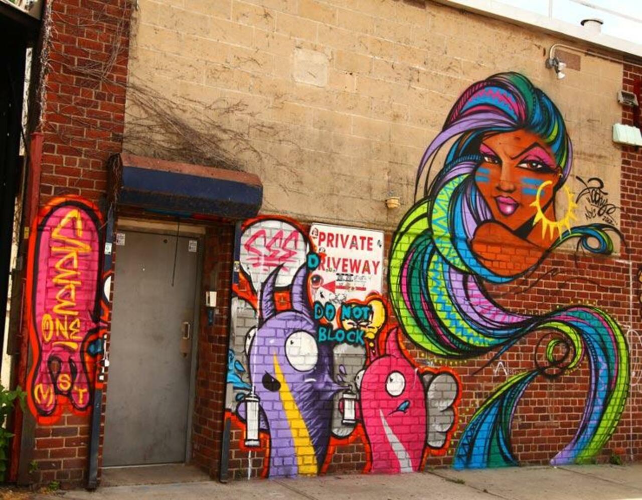 Funky Places #streetart #graffiti #art #funky #dope . : http://t.co/LoJX9Vd4zl