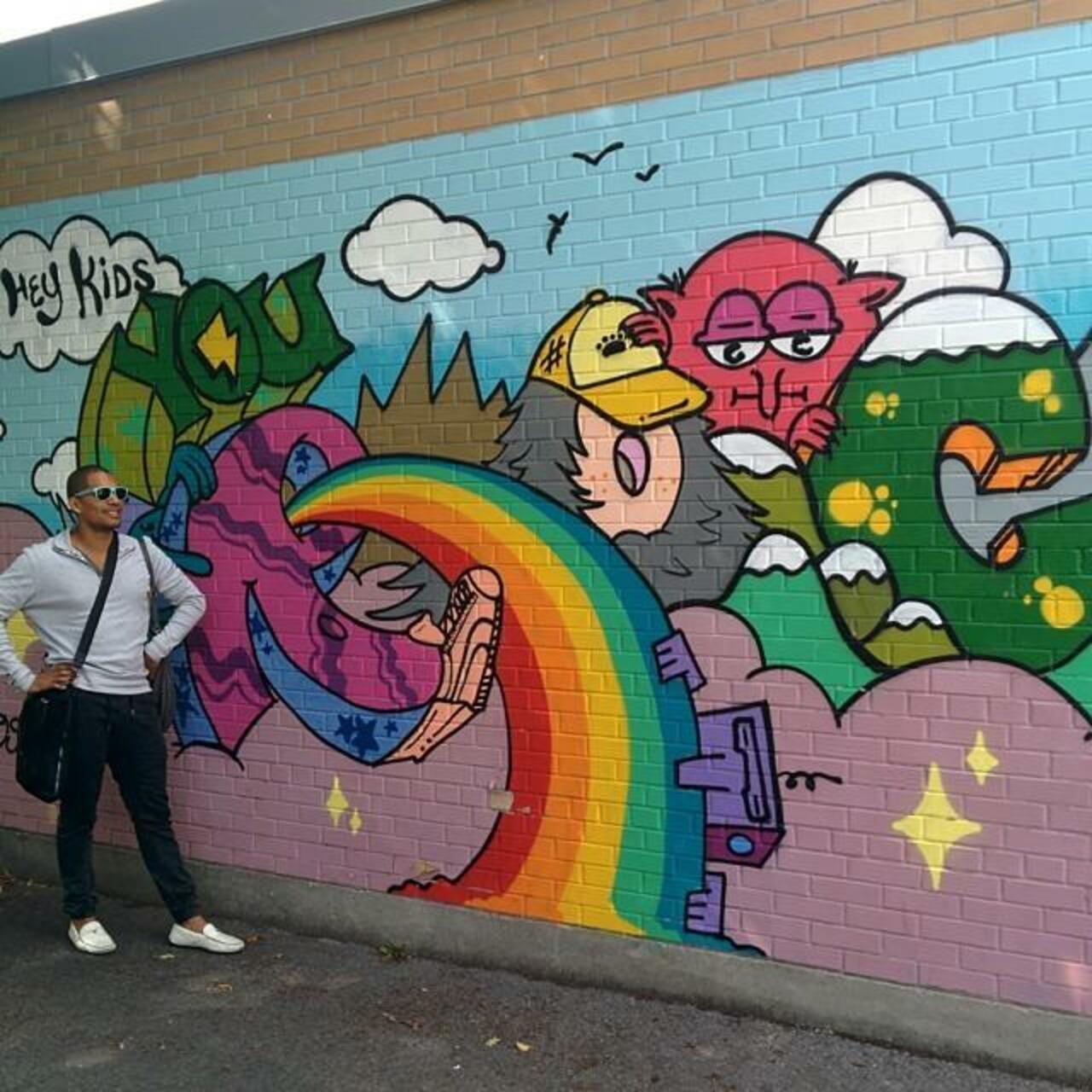Hey #kids you #rock ...#Toronto #graffiti #wallart #mural #paint #painting #art #artist #rainbow #gvo #goodvibeso... http://t.co/5xsT4Sy6eS
