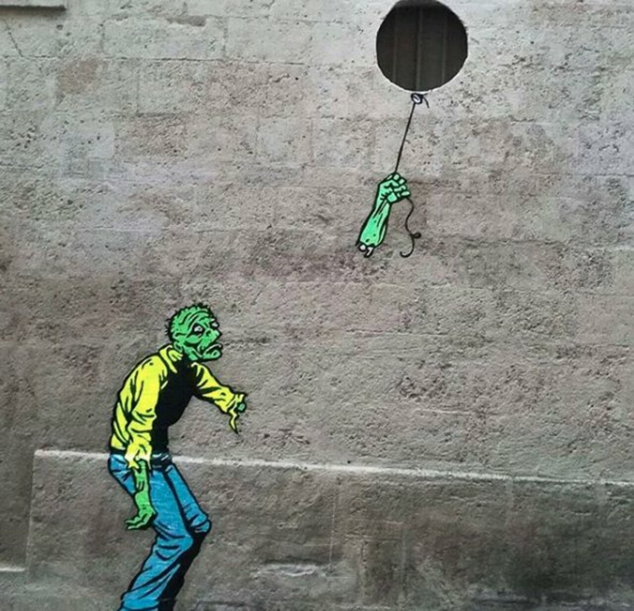 Ah...so...this is unfortunate.  -- Piece by efixworld. -- #globalstreetart #streetart #art #graffiti https://t.co/gNVQkxqWtl