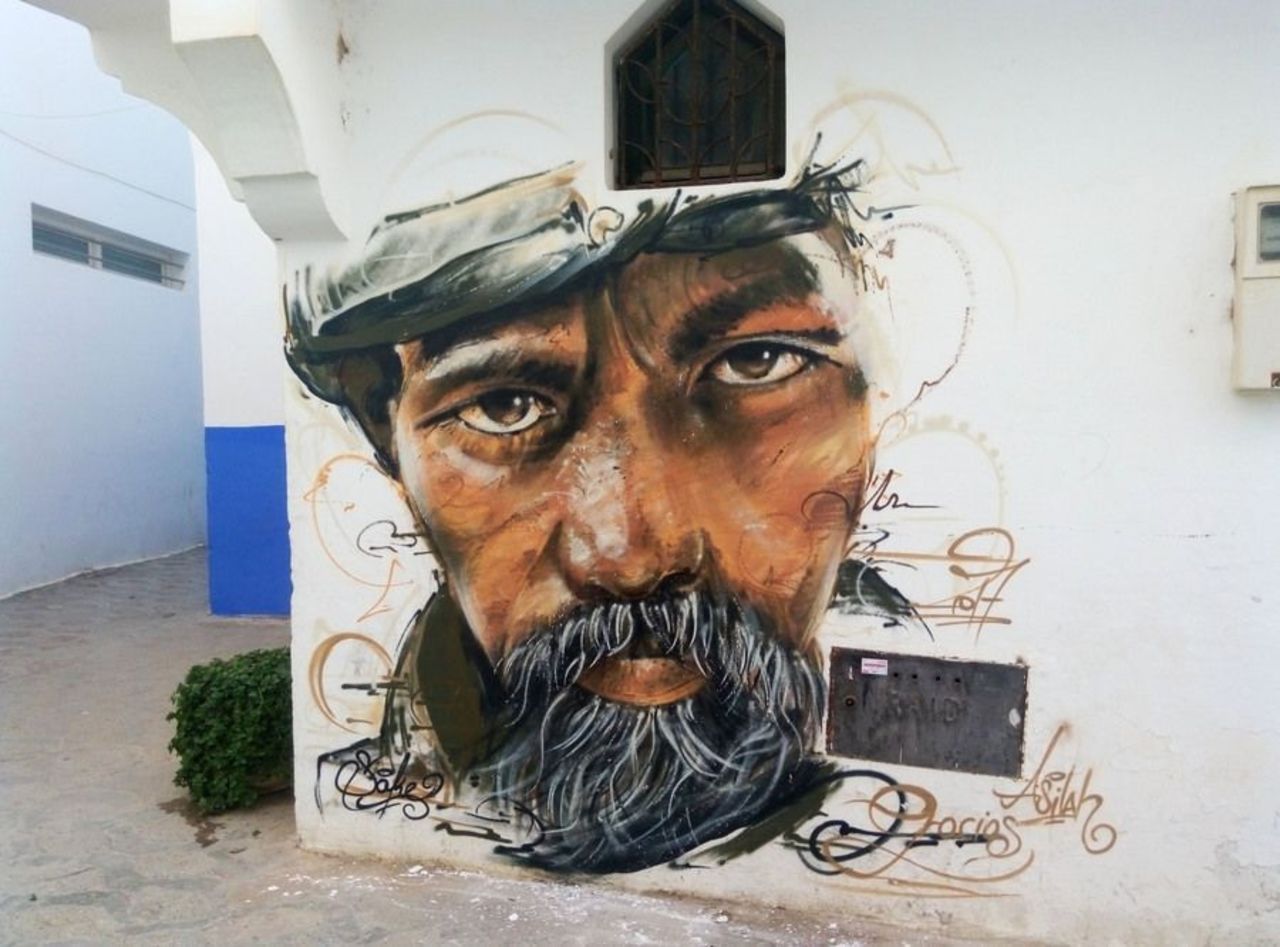 Sake Ieneka has painted an incredible freehand portrait in #Morocco  -- #globastreetart #streetart #graffiti #art https://t.co/UFAY4CjsxB